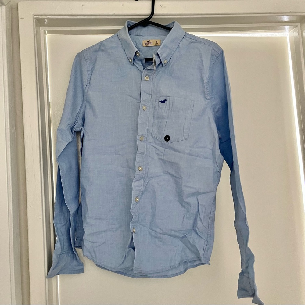 NEW Hollister Men’s Blue Button Up Long Sleeve Shirt